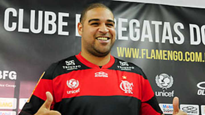Flamengo closes doors for Adriano's return in 2013
