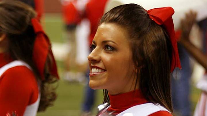 Cheerleader of the Week Cheerleader of the Week
