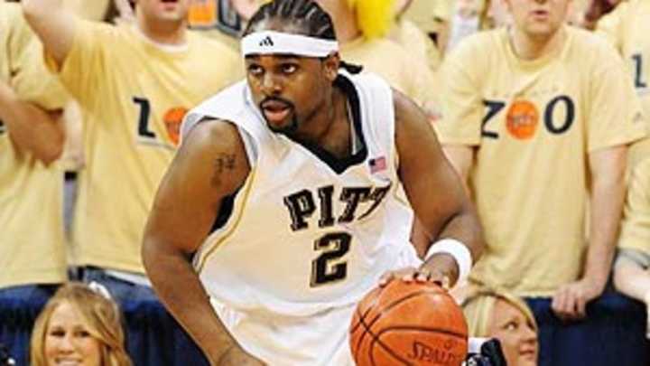 Sense of awareness carries Fields from Brooklyn to Pittsburgh