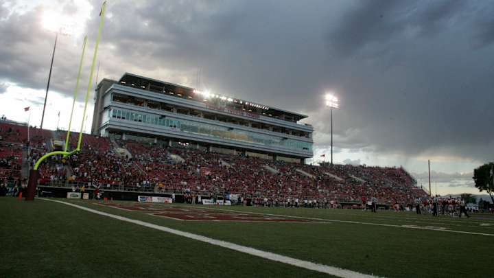 Friday Night Bites: Washington State at UNLV (FAQ)