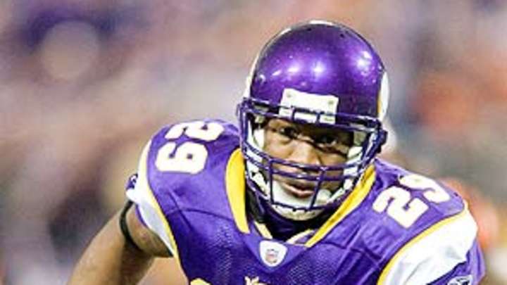 NFL Hot Stove: Taylor is a Bear, Chiefs get an RB, and other notes