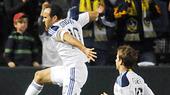 Donovan ends drought; Tchani gets controversial red card; more Snaps Donovan ends drought; Tchani gets controversial red card; more Snaps