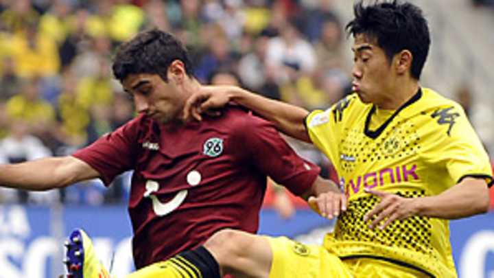 Dortmund's title defense sputtering