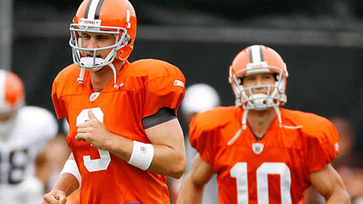 Mangini doing Browns disservice by waiting to name starting QB Mangini doing Browns disservice by waiting to name starting QB