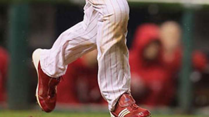 With Utley's return, Phillies' chase is on