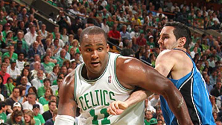 Celtics' energetic, team-oriented effort making Magic look awful