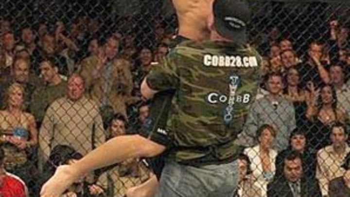 Former UFC champ Tanner dies