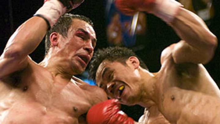 Feud between Top Rank, Golden Boy clouds Pacquiao's future