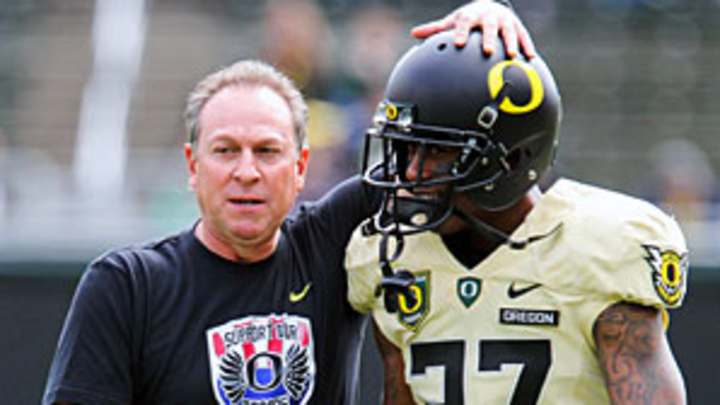 Oregon offense gets the credit, but don't ignore Nick Aliotti's defense Oregon offense gets the credit, but don't ignore Nick Aliotti's defense