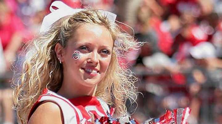 Cheerleader of the Week Cheerleader of the Week