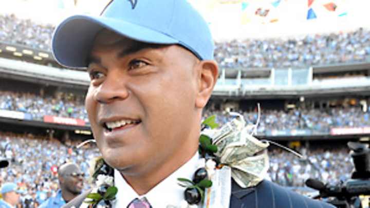 Junior Seau dead in possible suicide