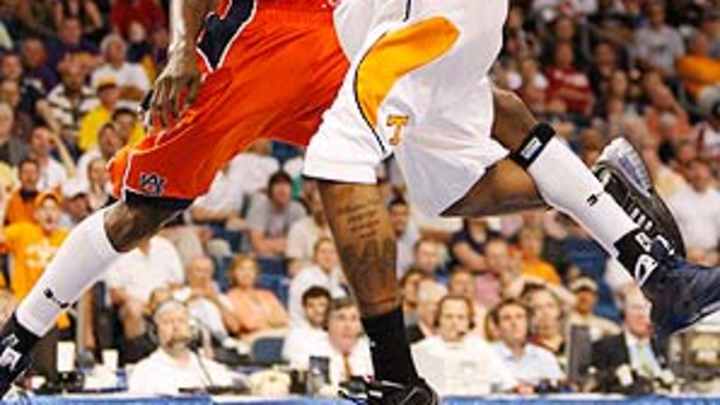 Tennessee's Tyler Smith on high fashion, his late father and more