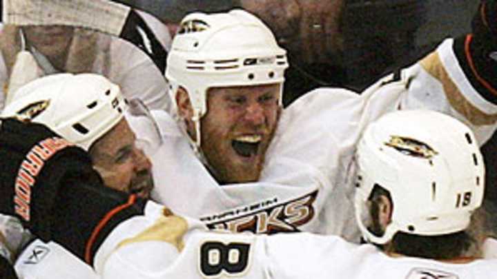 Ducks' hard-earned victory adds level of seriousness to this series Ducks' hard-earned victory adds level of seriousness to this series