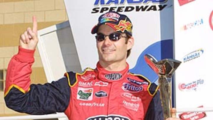 Gordon needs strong performance at Kansas to keep title hopes alive Gordon needs strong performance at Kansas to keep title hopes alive