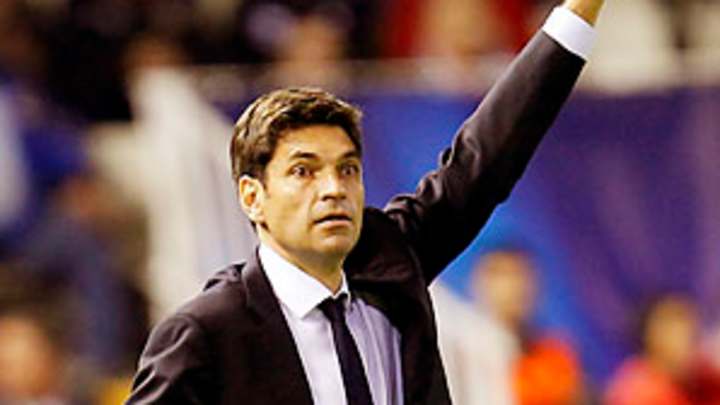 Valencia fires its first-year coach Pellegrino