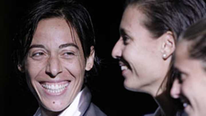 Best of Three: Schiavone caps magical year, Fed hits for cycle Best of Three: Schiavone caps magical year, Fed hits for cycle