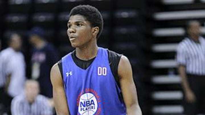 Stevie Clark bringing more to the game than just lights-out shooting