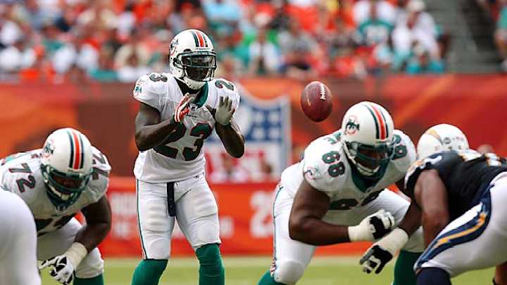 Trick or Treat: NFL Trick Plays of 2008 Trick or Treat: NFL Trick Plays of 2008