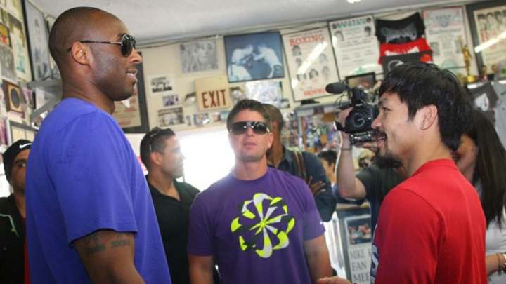 Kobe Bryant watches Manny Pacquiao train