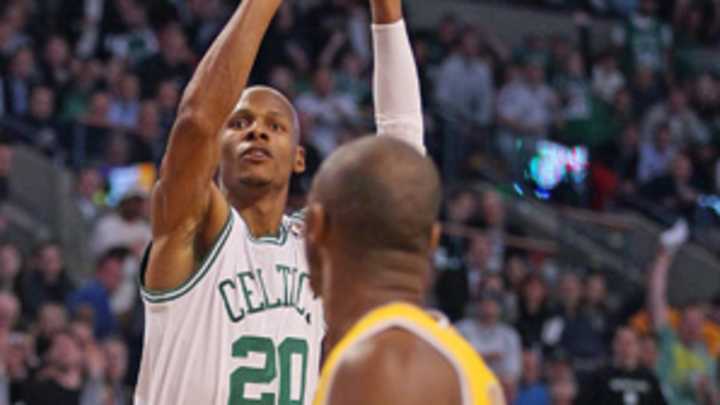 With unmatched work ethic, Allen sets all-time three-point record