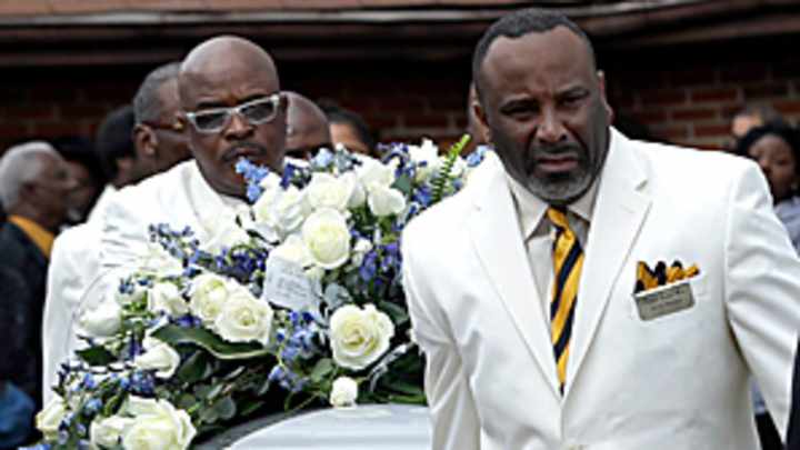Former Cowboys LB Brown remembered at funeral Former Cowboys LB Brown remembered at funeral