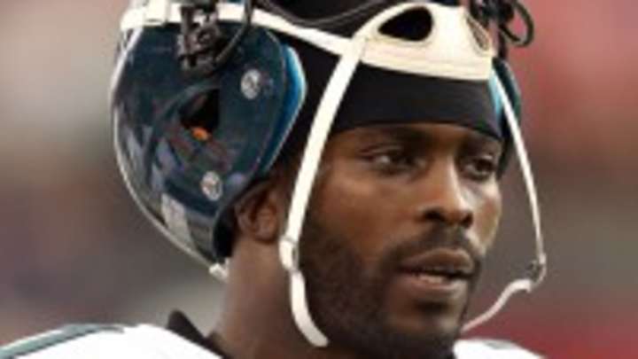 Michael Vick fails concussion test, out vs Cowboys