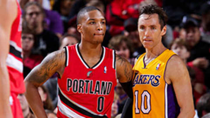 Nash injures left knee in Lakers' loss to Blazers Nash injures left knee in Lakers' loss to Blazers