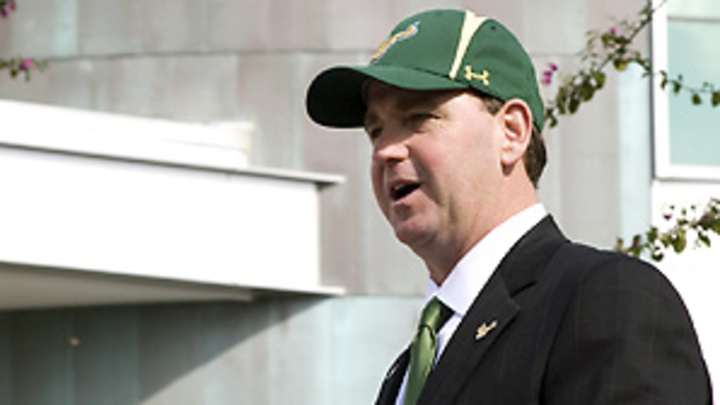 Inside Skip Holtz's efforts to save his first recruiting class at USF