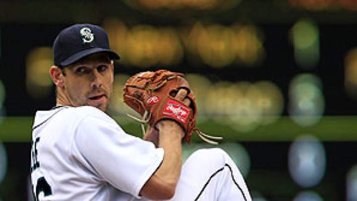 Assessing the trade market for aces Cliff Lee and Roy Oswalt