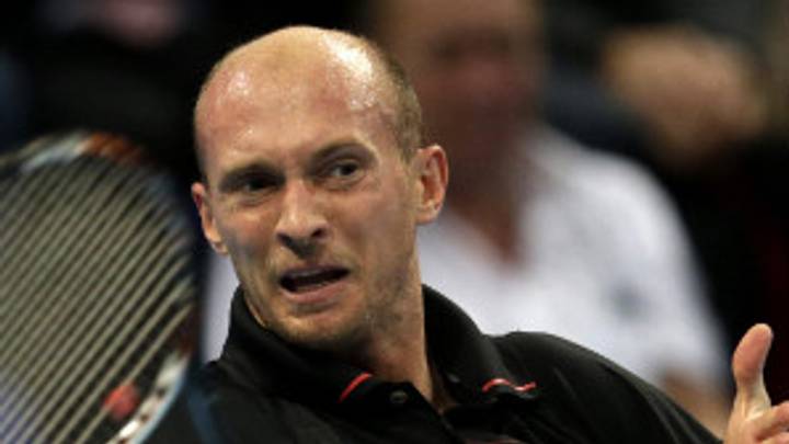 U.S.' Baker, Davydenko win at Swiss Indoors U.S.' Baker, Davydenko win at Swiss Indoors
