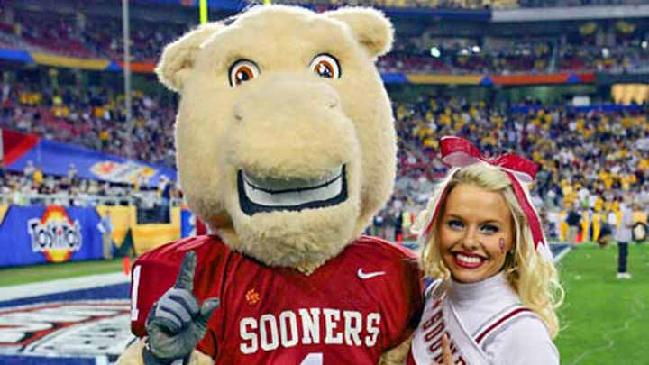 Cheerleader of the Week Cheerleader of the Week