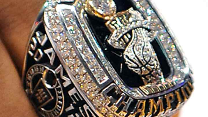James, Wade, Heat presented with title rings in glitzy ceremony