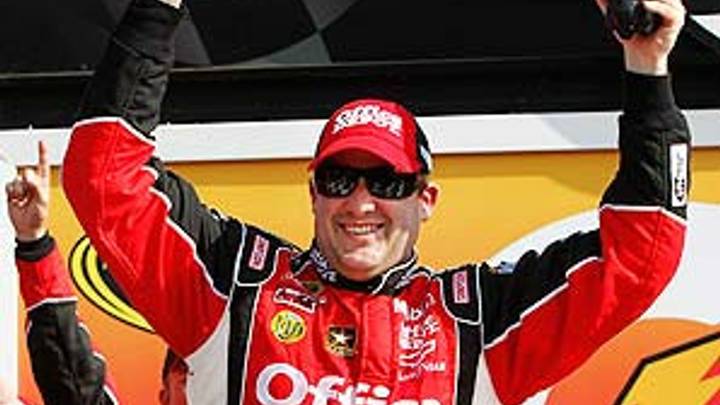Stewart and Kenseth hit Victory Lane in Daytona qualifying races Stewart and Kenseth hit Victory Lane in Daytona qualifying races