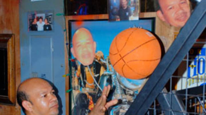 Shooting stars: Arcade game Pop-A-Shot allows Joes to beat pros