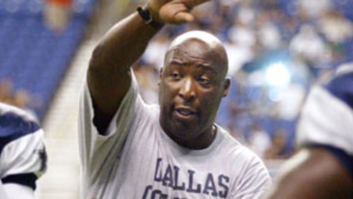 After retiring, Jim Jeffcoat returns to his first love -- football