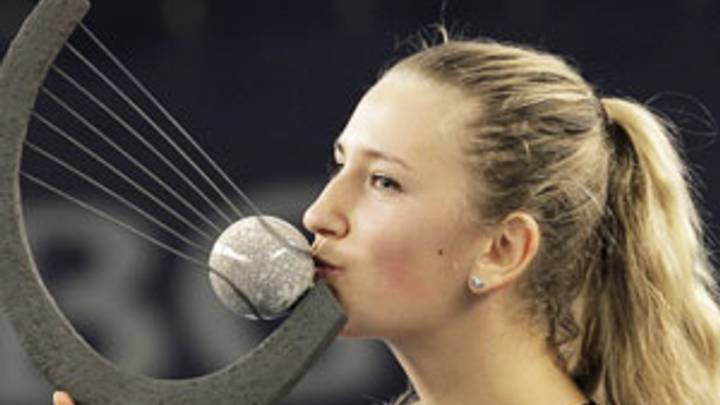 Report Card: Azarenka builds momentum