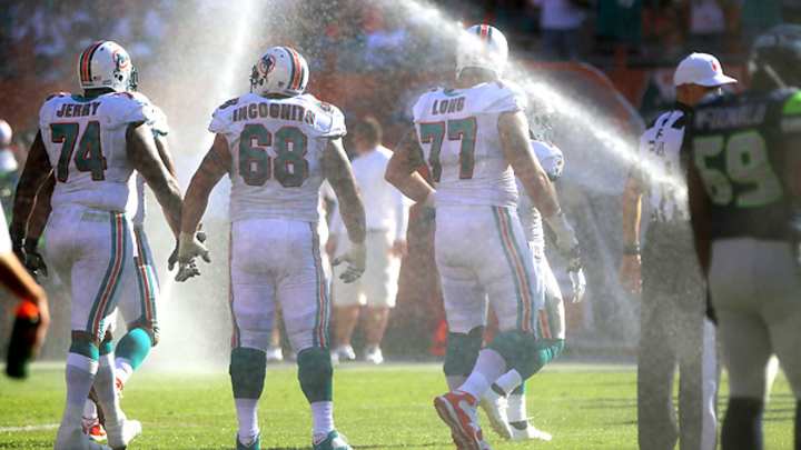 Seahawks-Dolphins delayed when sprinklers turn on