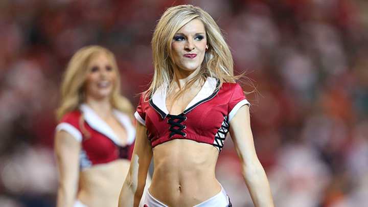 NFL Cheerleaders: Week 4