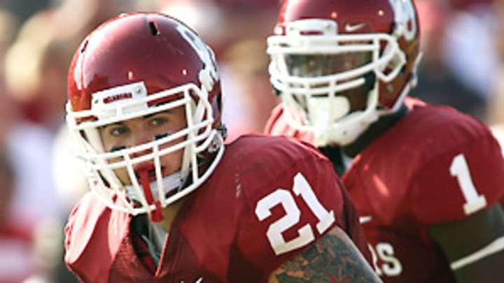 Oklahoma linebacker Tom Wort a stranger in his homeland
