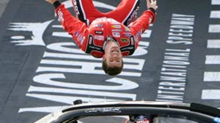 Edwards, Newman solid picks as NASCAR rolls into Dover