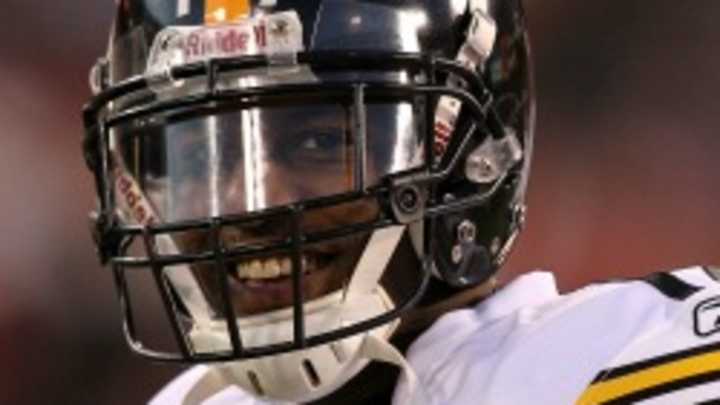 Steelers Mike Wallace not expected at training camp