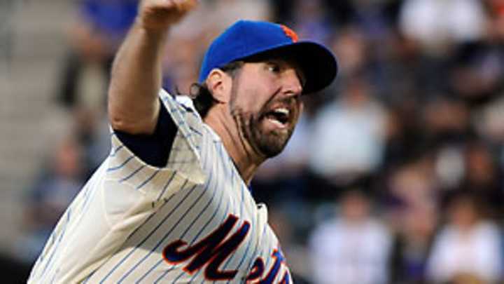 Mets' Dickey knuckling his way toward historic season Mets' Dickey knuckling his way toward historic season