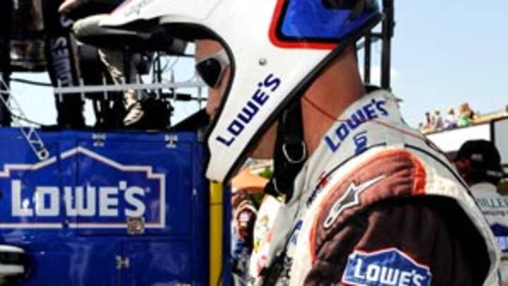 Edwards, Johnson favored as NASCAR hits Atlanta