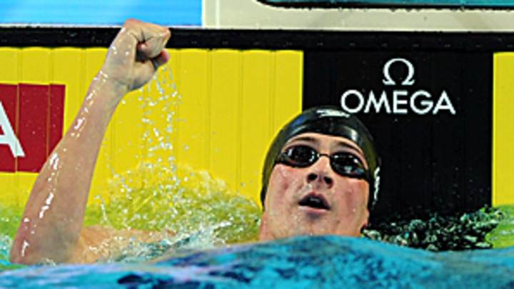 Lochte sets world mark at short-course worlds