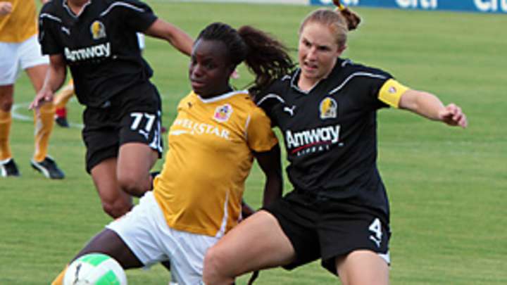 Gold Pride's Marta looks like MVP lock in WPS' season-ending awards