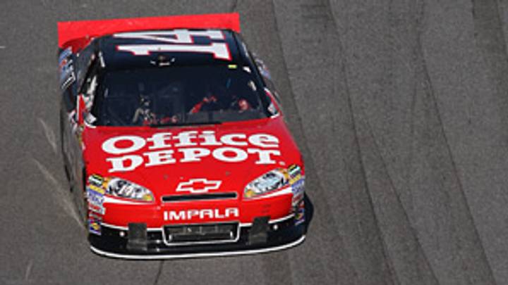 Stewart says his Martinsville quip wasn't a challenge to Edwards Stewart says his Martinsville quip wasn't a challenge to Edwards