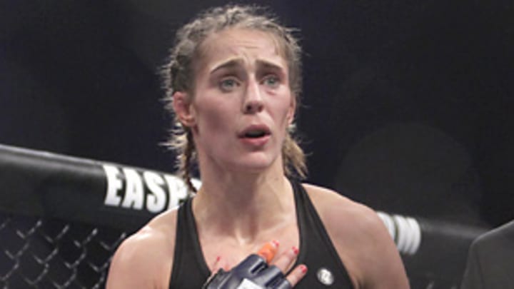 Mailbag: Fate of women's MMA; readers discuss 'Bones', rankings