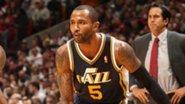 Mo Williams out indefinitely with thumb injury