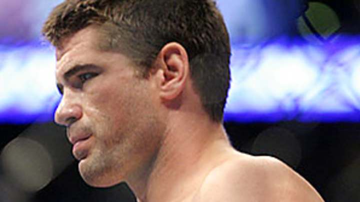 Jason Day to replace Leben at UFC 85 in London