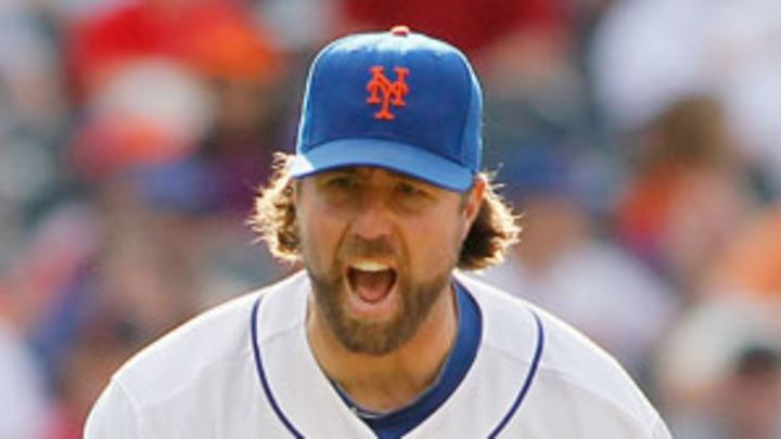 Dickey, Mets still negotiating Dickey, Mets still negotiating